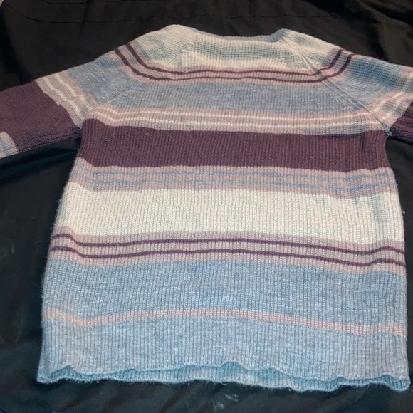 Women’s Justin Blake V-Neck Sweater - Picture 7 of 7